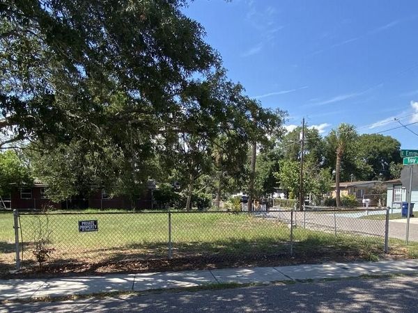 4504 N TROY STREET , TAMPA, FL 33610