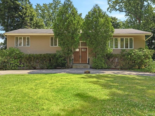 69 Crawford Terrace , New Rochelle, NY 10804