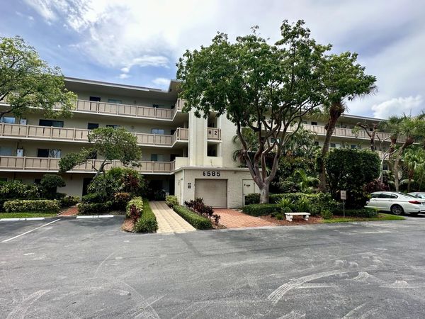 6585 Kensington Lane, Unit Apt 207, Delray Beach, FL 33446