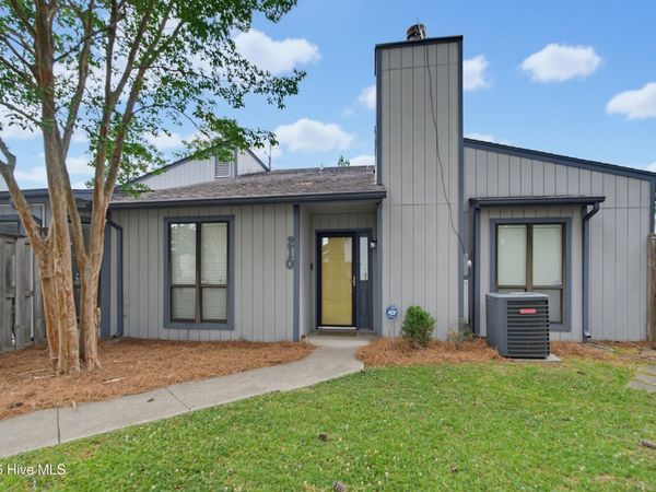 210 Charmant Road , Lumberton, NC 28358
