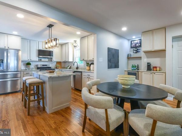 341 LARCH AVENUE, WEST BERLIN, NJ 08091