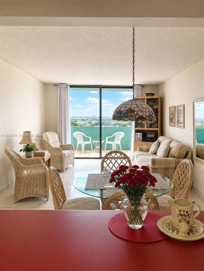 1825 W 44th Pl , Unit 806, Hialeah, FL 33012 Photo