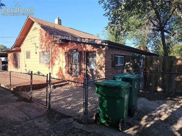 2423 E St Vrain Street, Colorado Springs, CO 80909