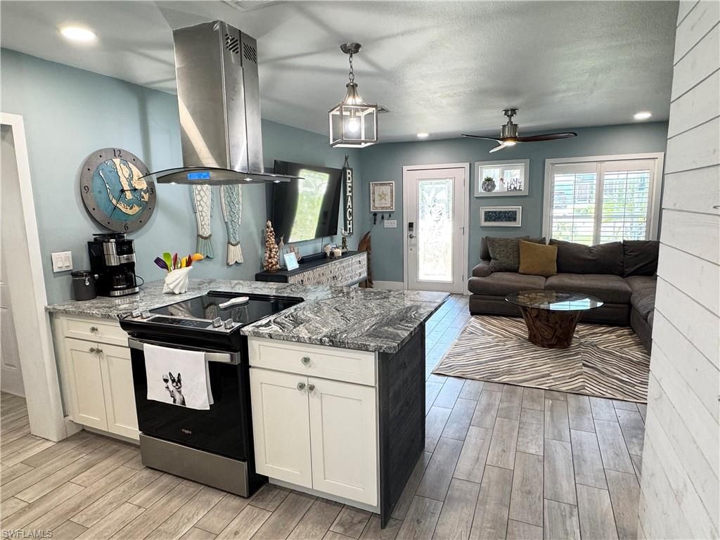 3772 Tropical Point Dr, Saint James City, FL 33956 Photo