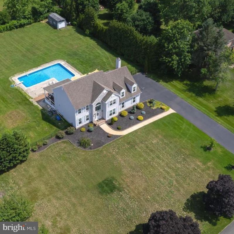 106 Kirschling Drive, Swedesboro, NJ 08085 Main Photo