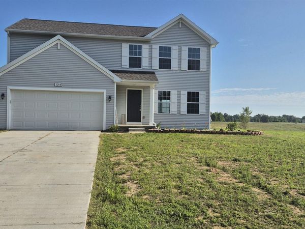 3284 Sutton , Adrian, MI 49221