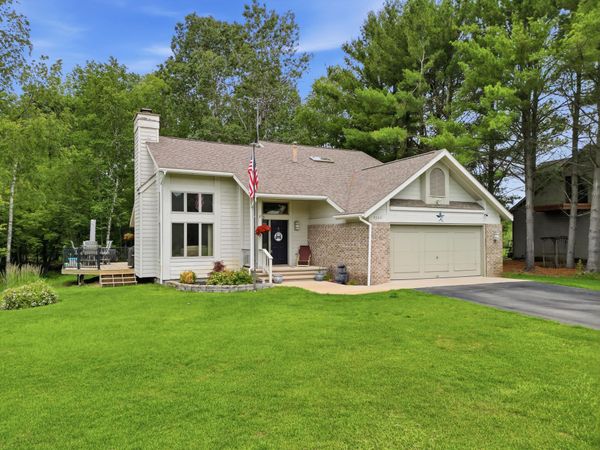 9551 Clubhouse Drive W, Canadian Lakes, MI 49346