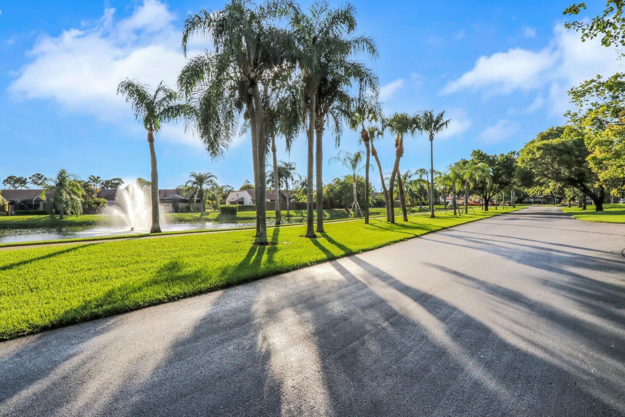 5145 Sesame Street, Palm Beach Gardens, FL 33418 Photo