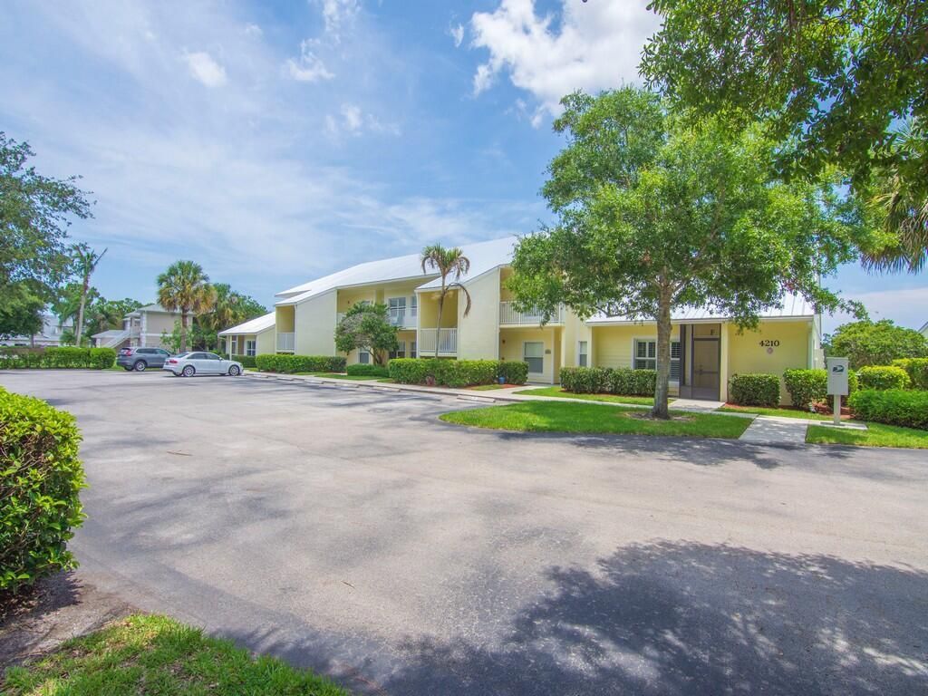 4210 Gator Trace Avenue, Unit B, Fort Pierce, FL 34982 Photo