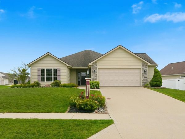 9815 Chadwick Lane, Fort Wayne, IN 46818