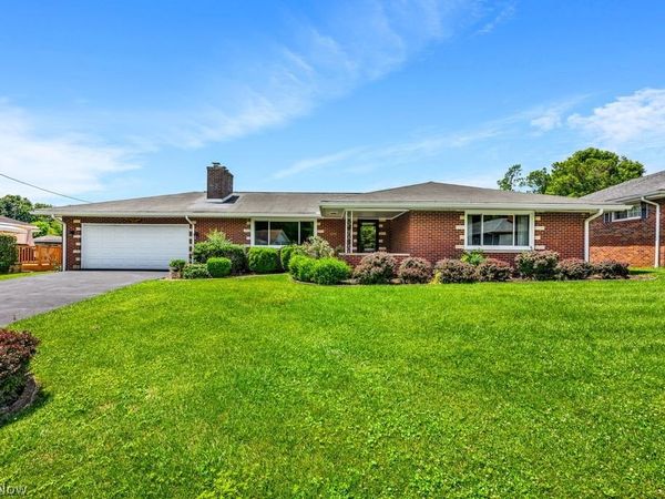 512 Briarcliff Court, New Martinsville, WV 26155