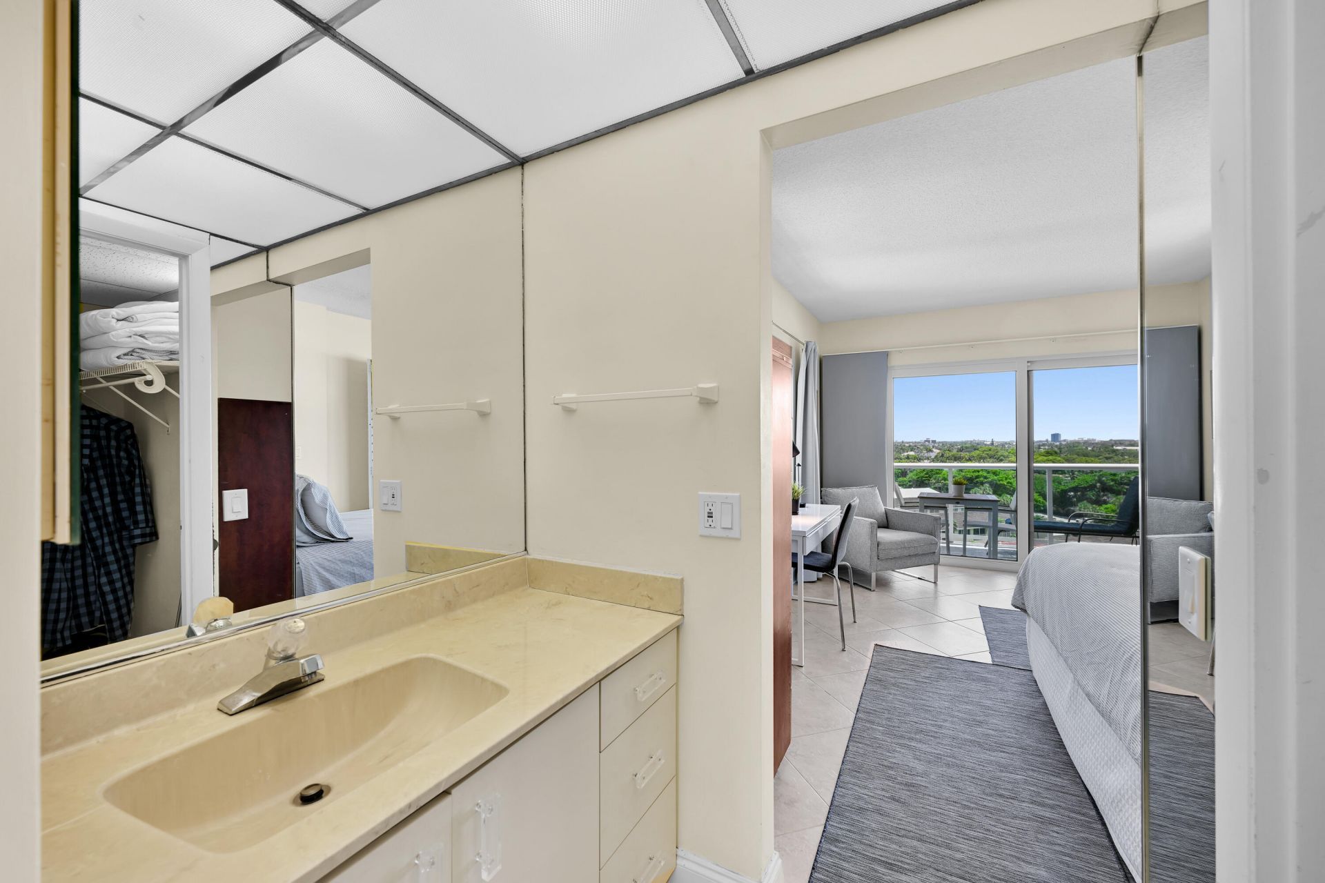 6000 N Ocean Boulevard, Unit 8e, Lauderdale by the Sea, FL 33308 Photo