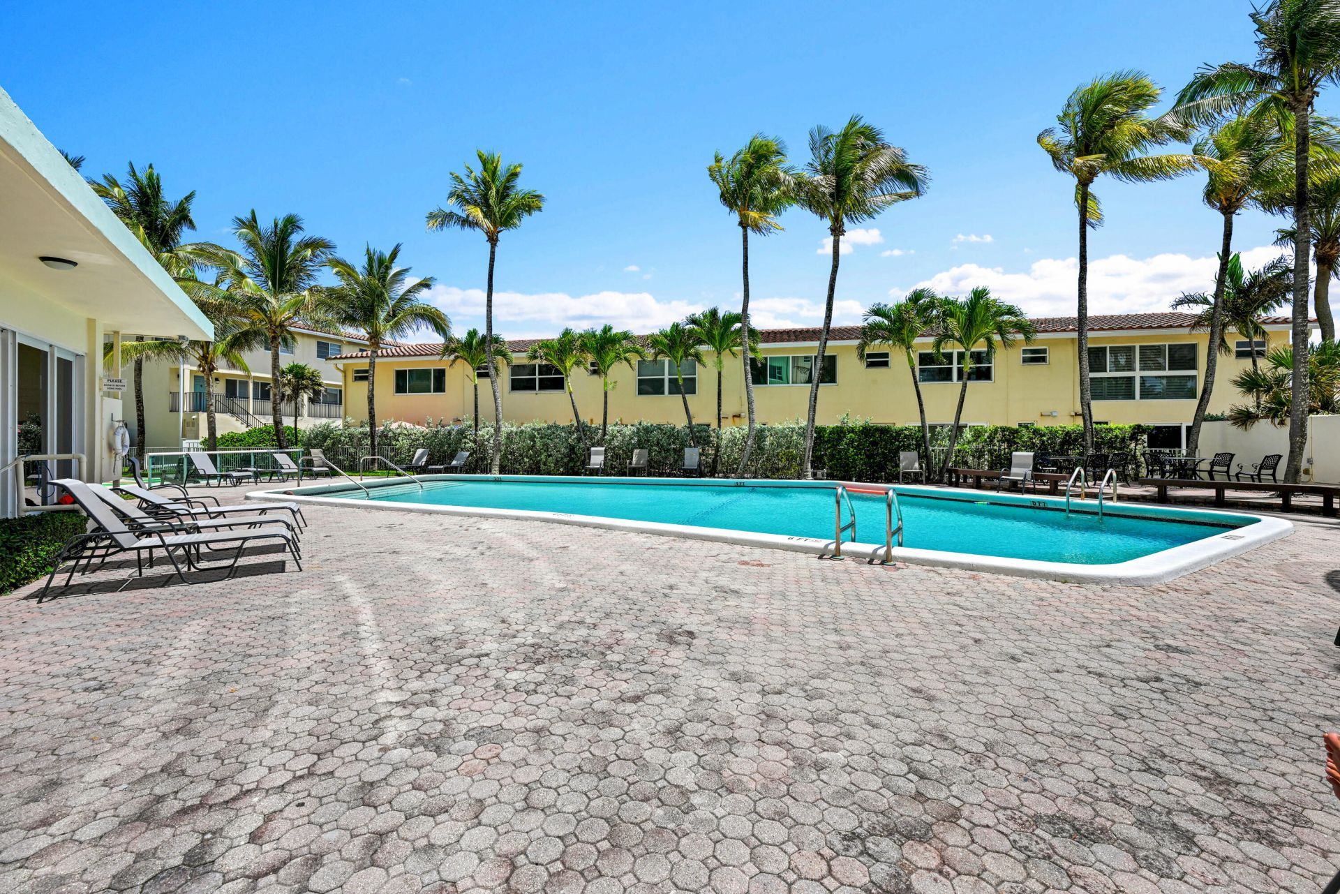 6000 N Ocean Boulevard, Unit 8e, Lauderdale by the Sea, FL 33308 Photo