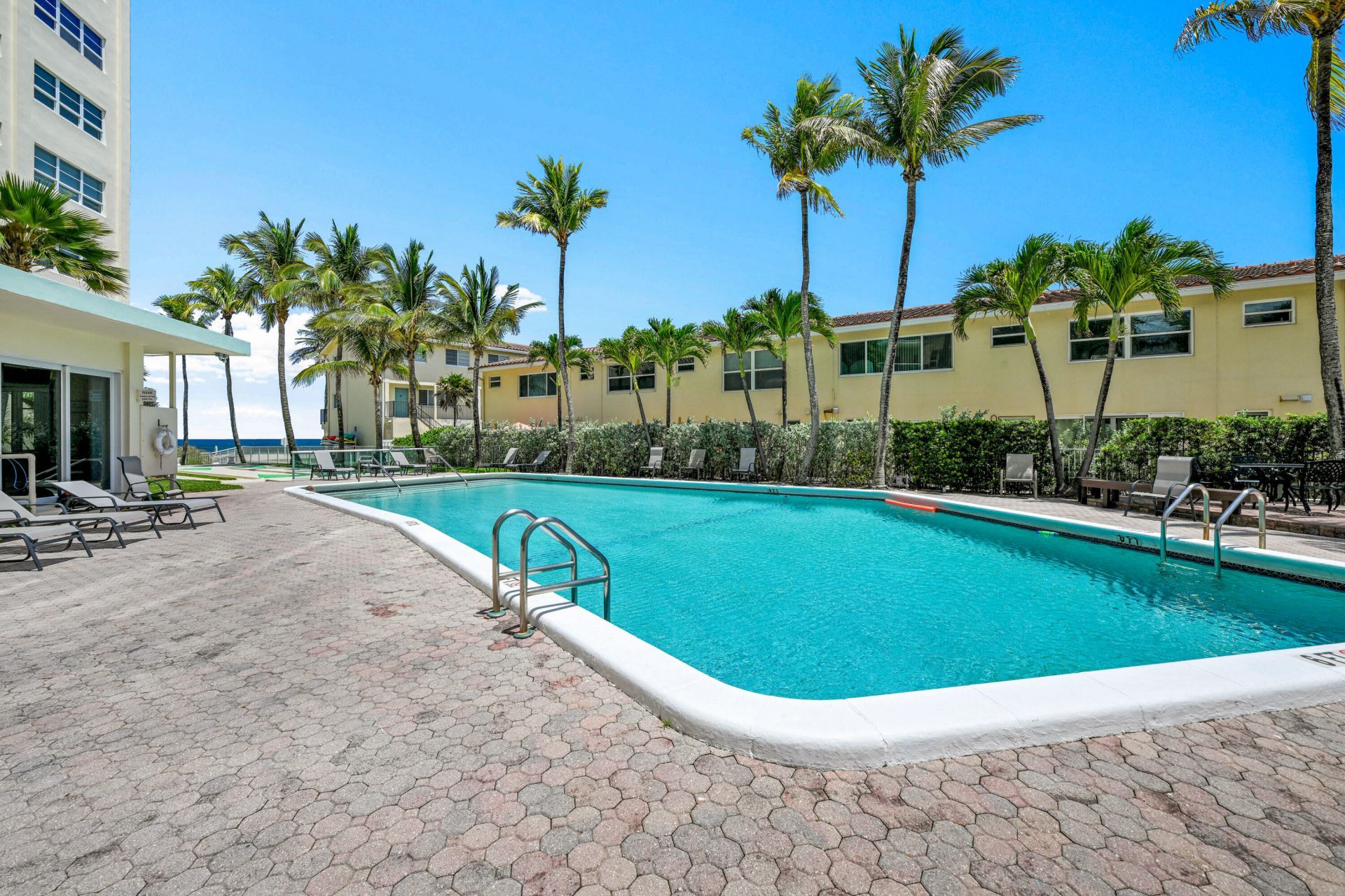 6000 N Ocean Boulevard, Unit 8e, Lauderdale by the Sea, FL 33308 Photo