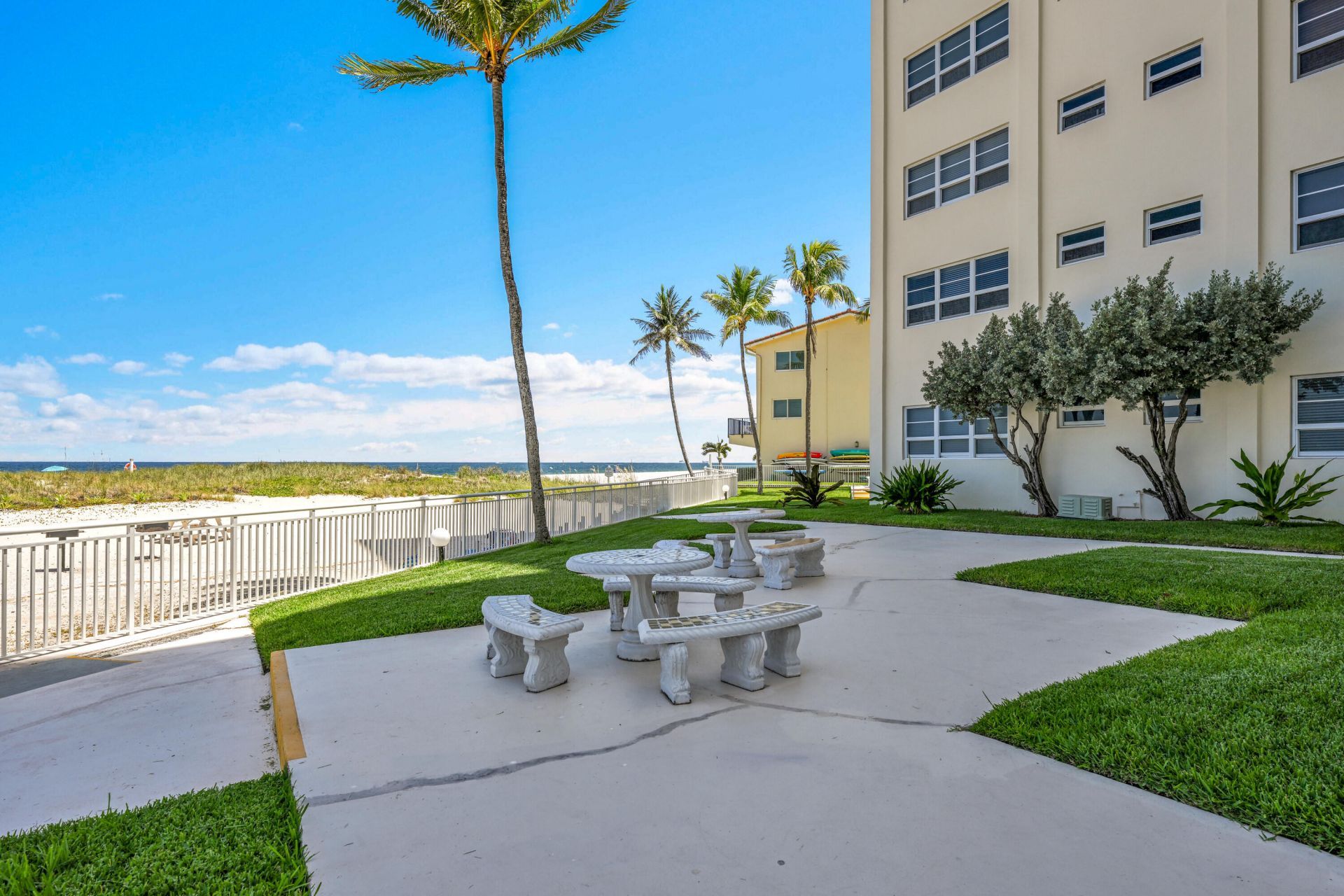 6000 N Ocean Boulevard, Unit 8e, Lauderdale by the Sea, FL 33308 Photo