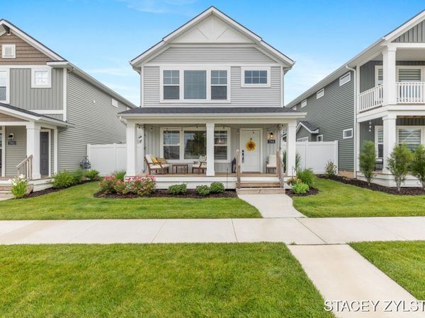 7904 Greendale Drive SE, Byron Center, MI 49315