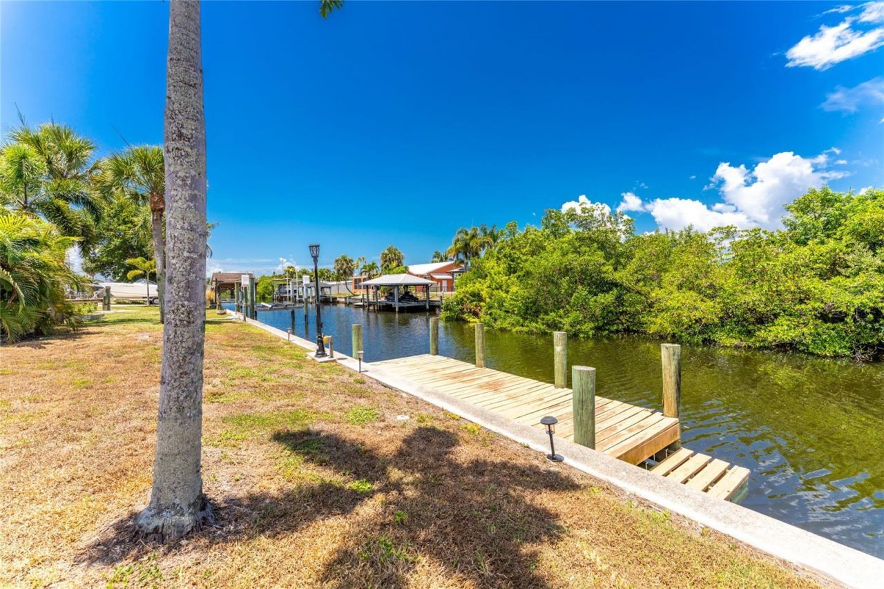 3015 Wisteria Place , Punta Gorda, FL 33950 Photo