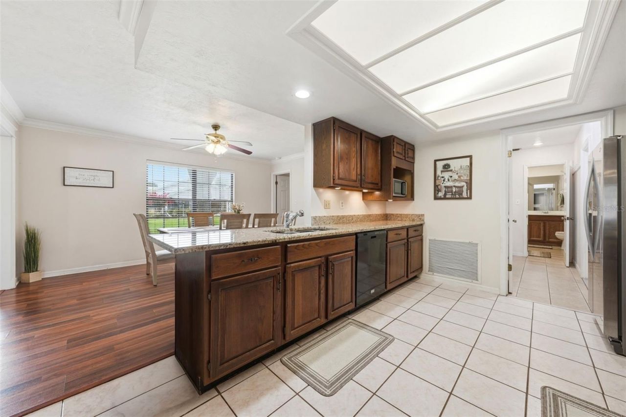 1805 Virginia Court, Tavares, FL 32778 Photo