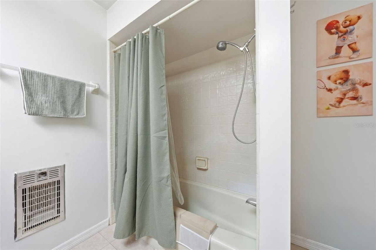 1805 Virginia Court, Tavares, FL 32778 Photo