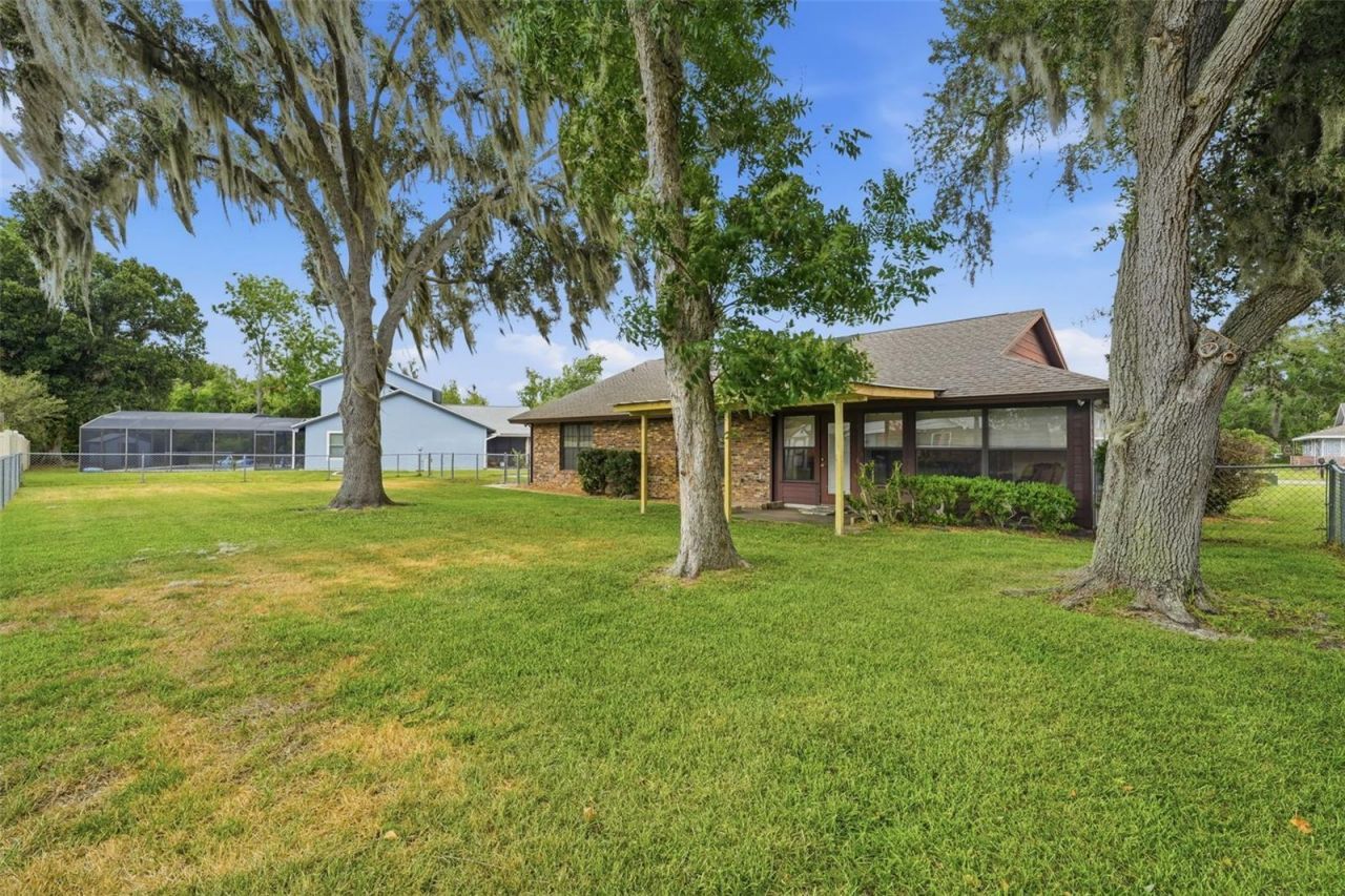 1805 Virginia Court, Tavares, FL 32778 Photo