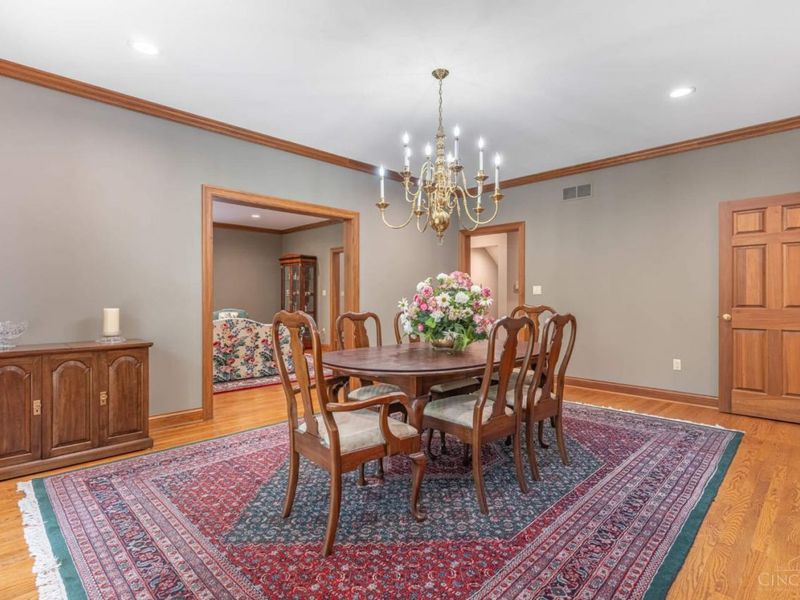 514 Shambord Circle, Kettering, OH 45429 Photo 10