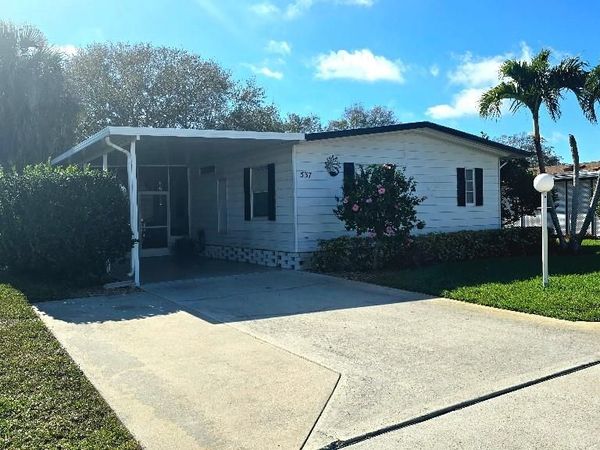537 Charlemagne BLVD , NAPLES, FL 34112