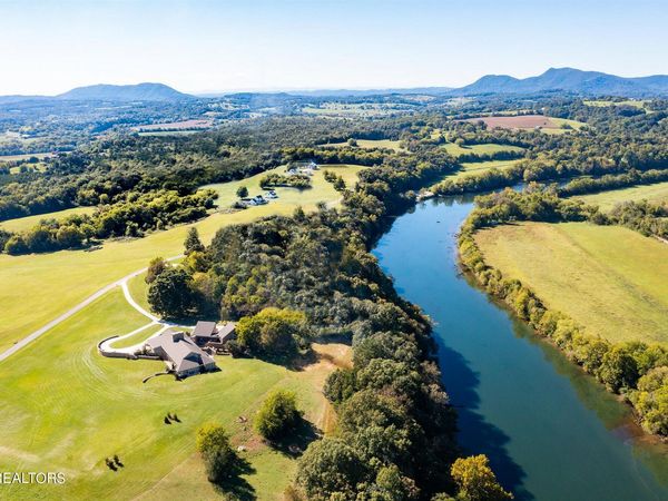 651 Cliff Top Rd, Blaine, TN 37709