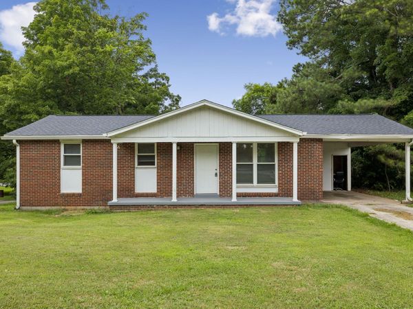 464 E Thompkins Ln , Clarksville, TN 37043
