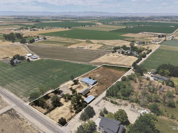 8453 S Mcdermott Rd, Kuna, ID 83634