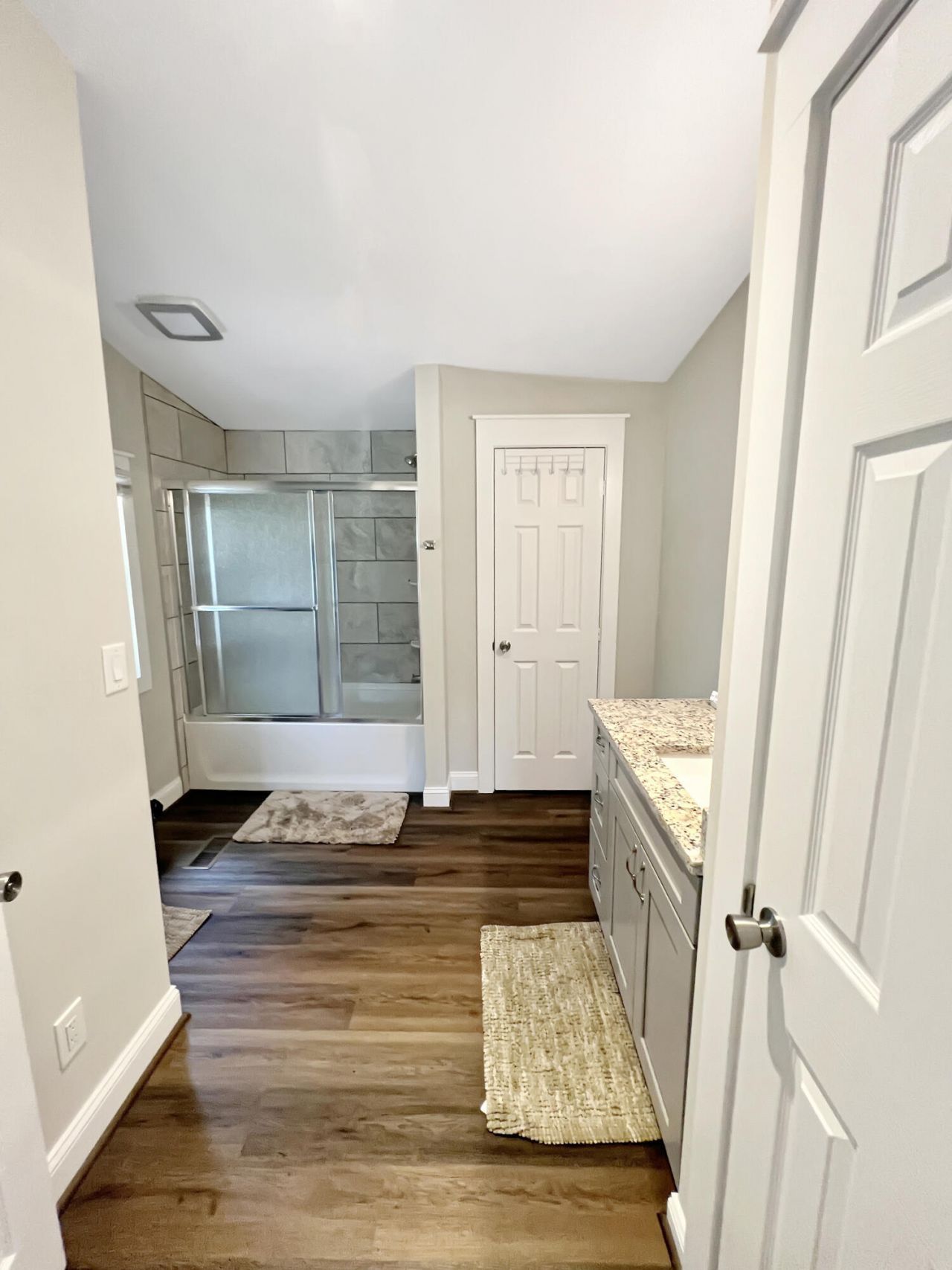 259 Gaines Circle Photo 16