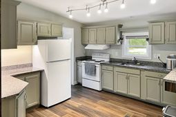259 Gaines Circle photo 4