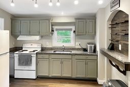 259 Gaines Circle photo 4