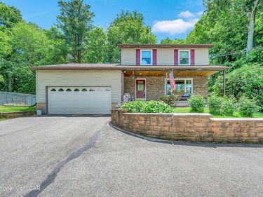 41 Albert Road, Mountain Top, PA 18707