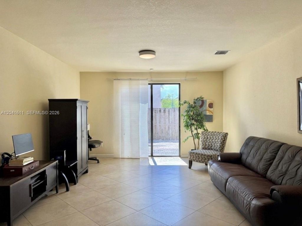 22732 SW 92nd Pl, Cutler Bay, FL 33190 Photo