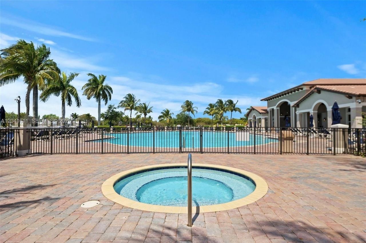 22732 SW 92nd Pl, Cutler Bay, FL 33190 Photo