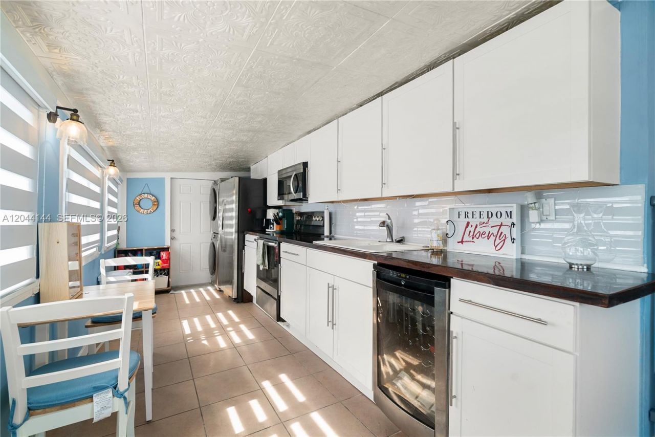 768 Michael Dr, Key Largo, FL 33037 Photo
