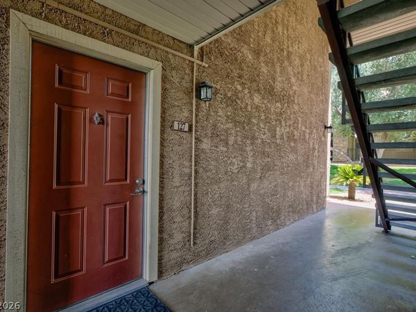 5081 River Glen Drive , Unit 127, Las Vegas, NV 89103