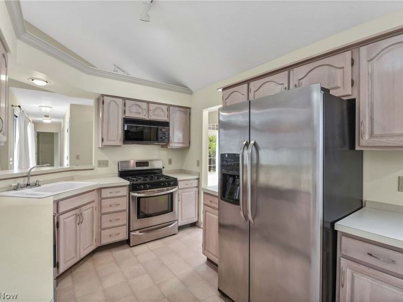 3674 Guilford Court, Westlake, OH 44145 Photo 22