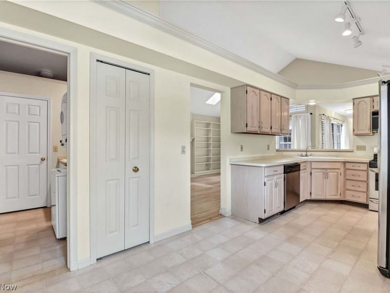 3674 Guilford Court, Westlake, OH 44145 Photo 24