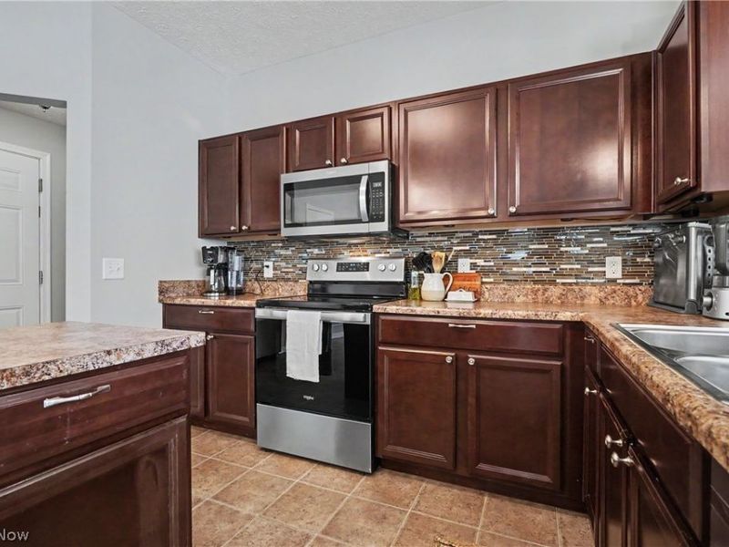 4118 Pembroke Drive, Kent, OH 44240 Photo 14