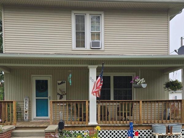 806 NW School Street, Leon, IA 50144