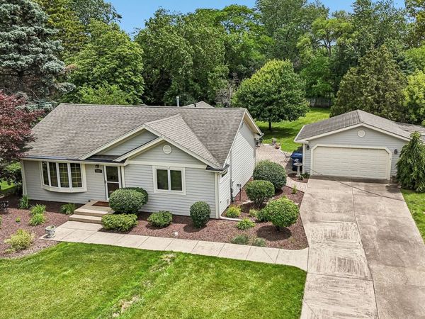 1607 Short Terrace, Des Plaines, IL 60018