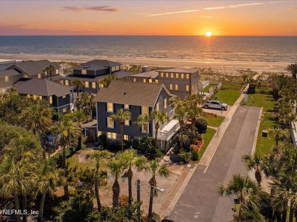 106 BAY Street, Neptune Beach, FL 32266