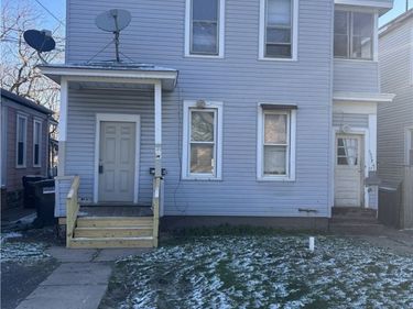 1002 Spring Street, Syracuse, NY 13208