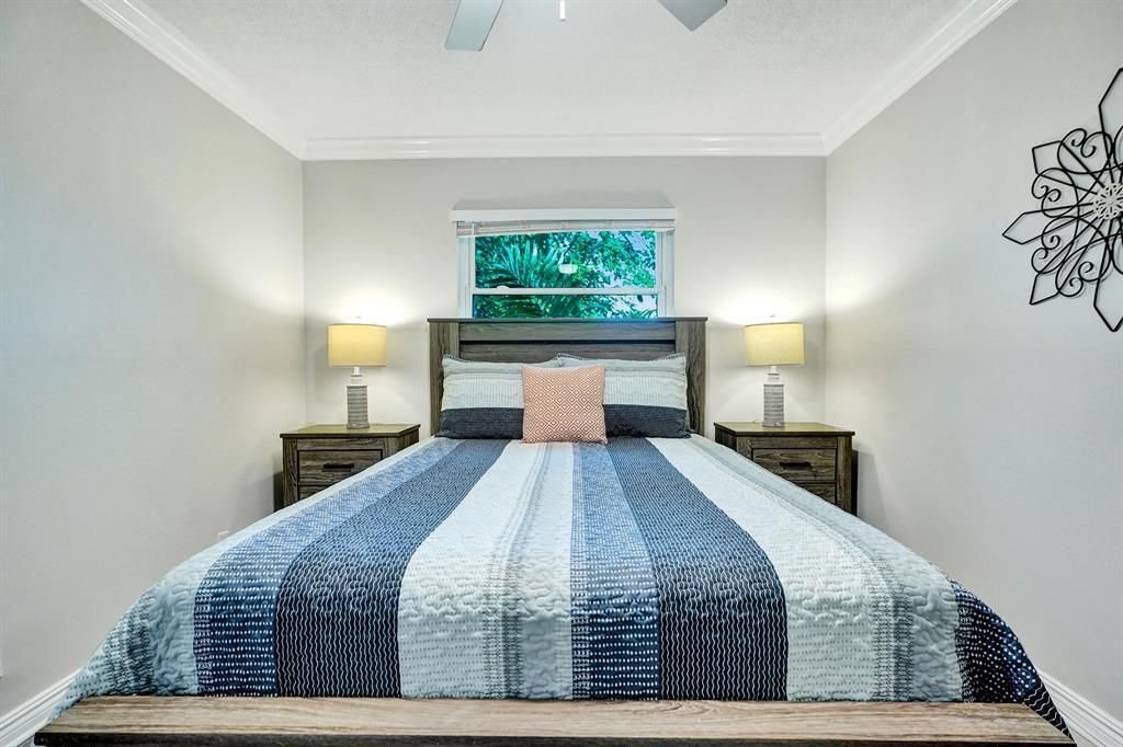 1125 NE 16th Place, Unit 209, Fort Lauderdale, FL 33305 Photo