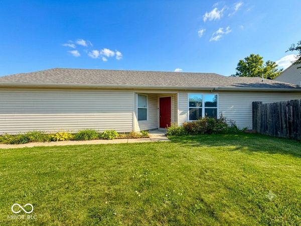 426 Red Tail Lane , Indianapolis, IN 46241