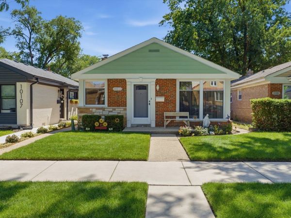 10111 S California Avenue, Chicago, IL 60655