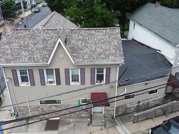 203 W KING STREET , CHAMBERSBURG, PA 17201