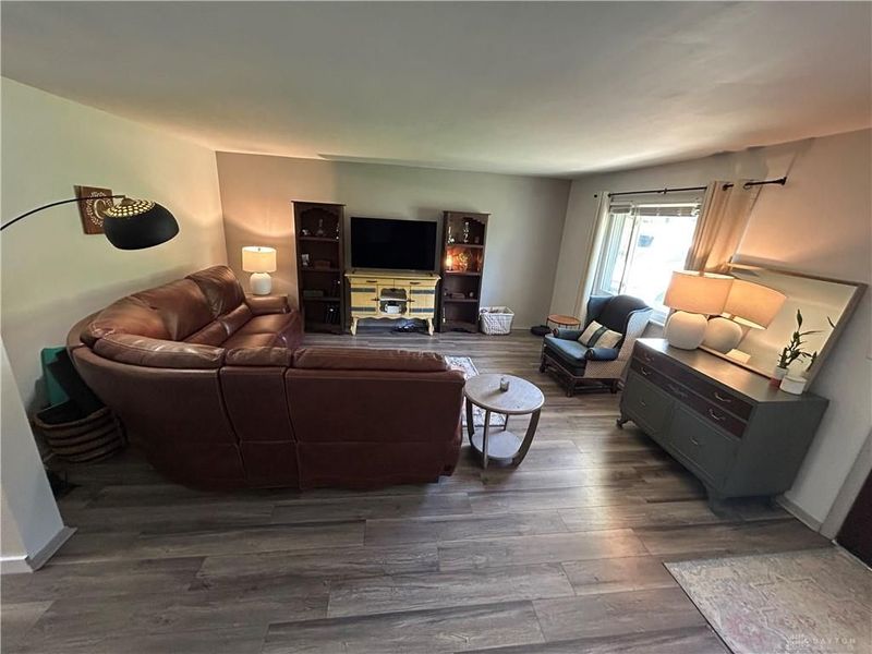 619 Talowood Drive, Beavercreek, OH 45430 Photo 5