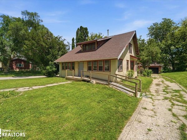 1501 11Th Street, Eldora, IA 50627